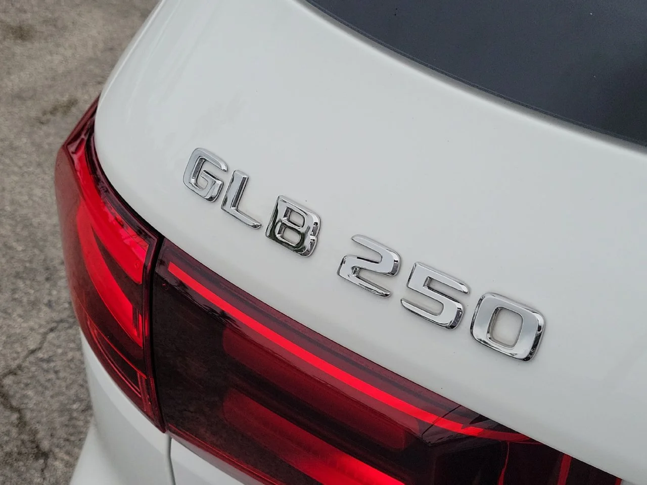 Certified Used 2026 White Mercedes-Benz GLB 250 image 7
