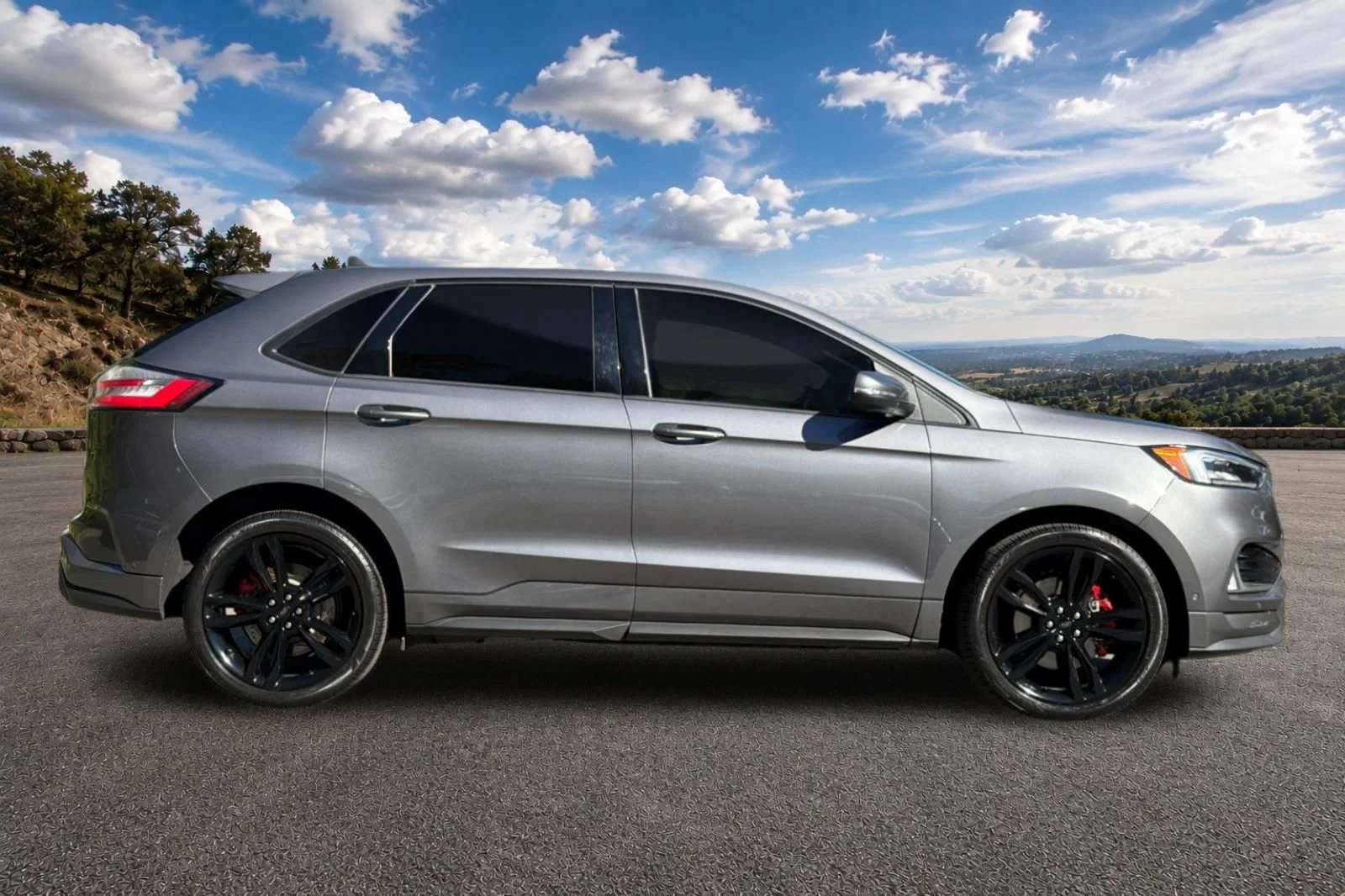 Used 2022 Carbonized Gray Metallic Ford ST image 3
