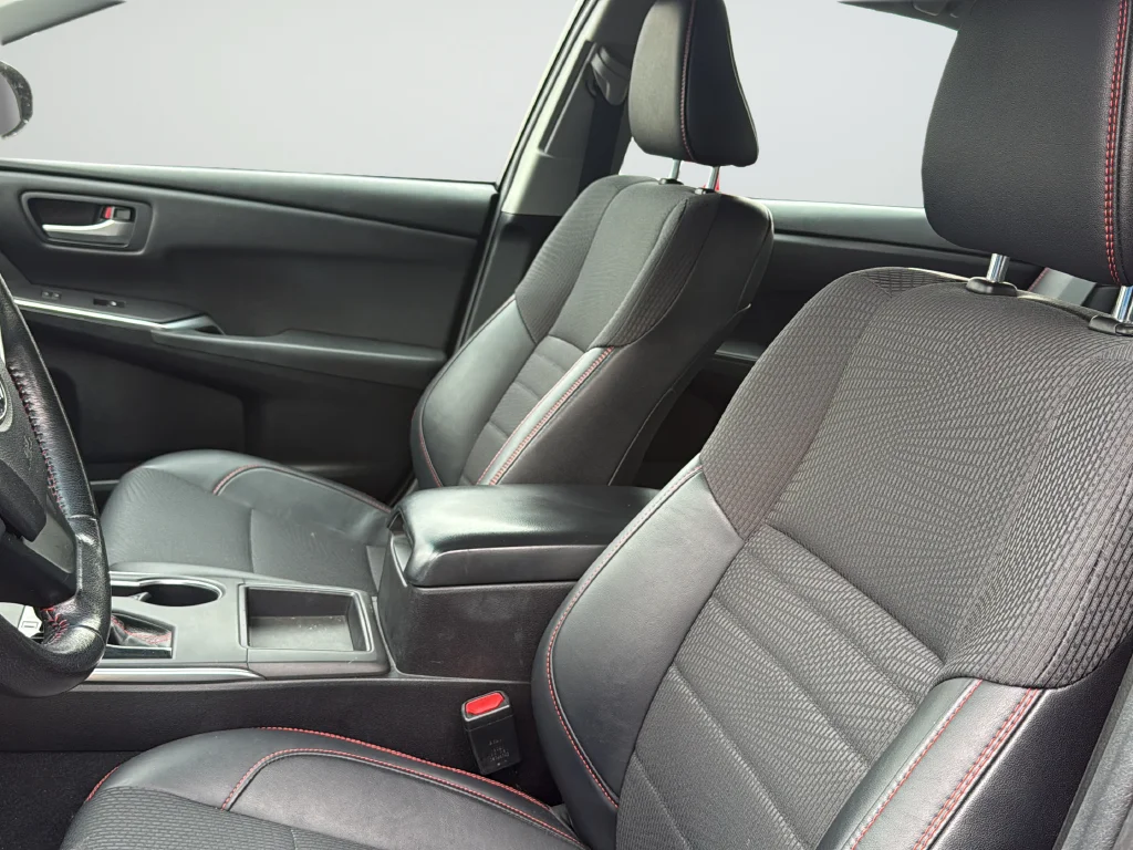 Used 2016 Red Toyota SE image 10