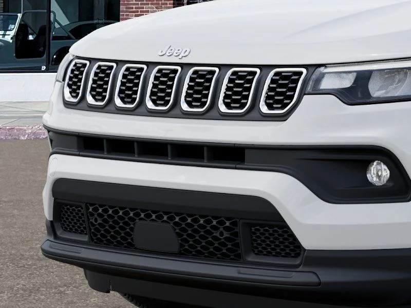 New 2026 Bright White Clearcoat Jeep Latitude image 11