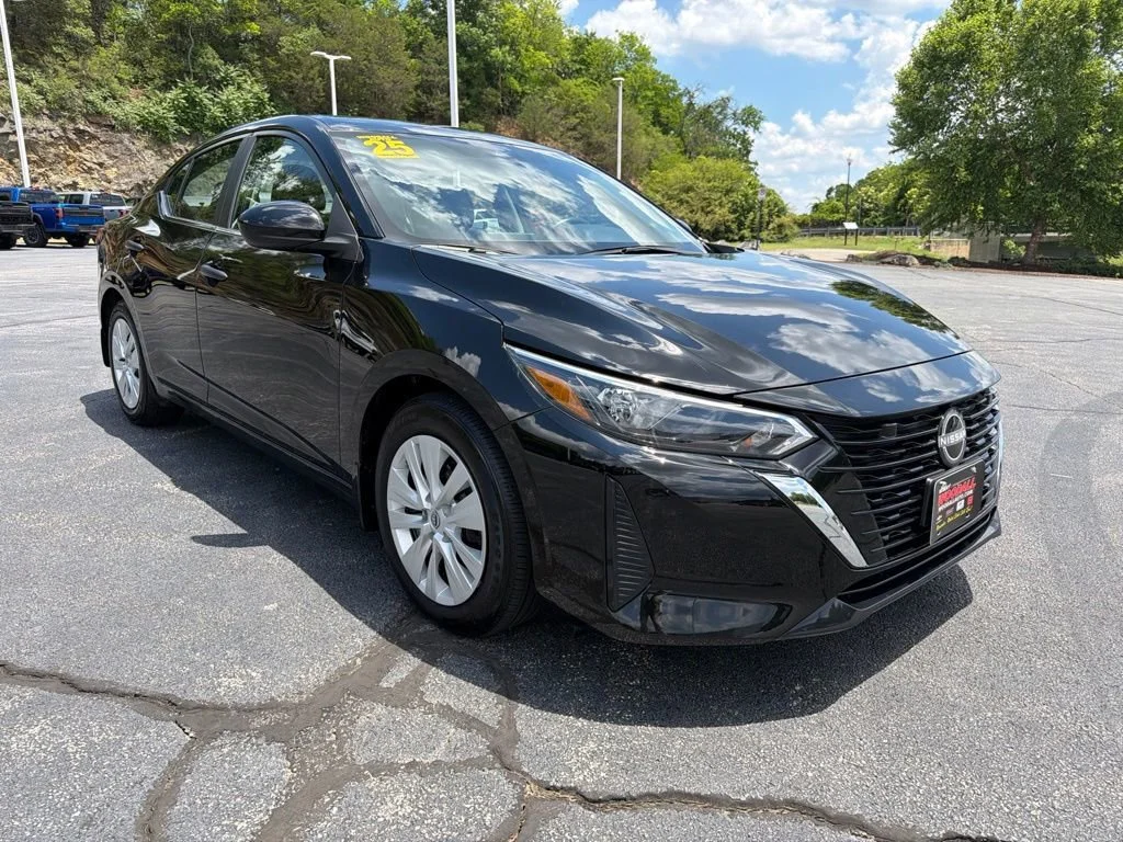 Used 2025 Super Black Nissan S image 7