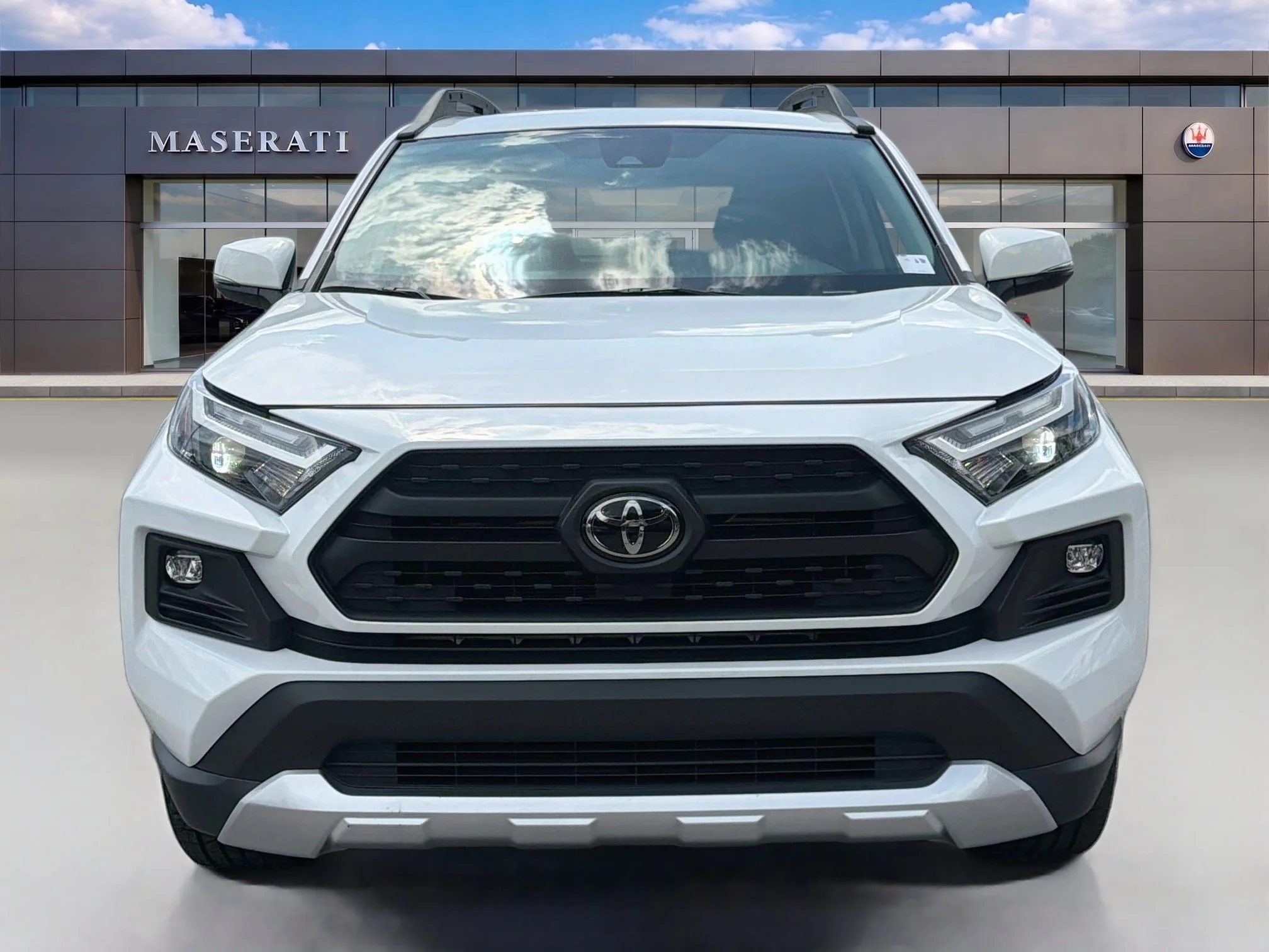 Used 2024 Ice Toyota Adventure image 8
