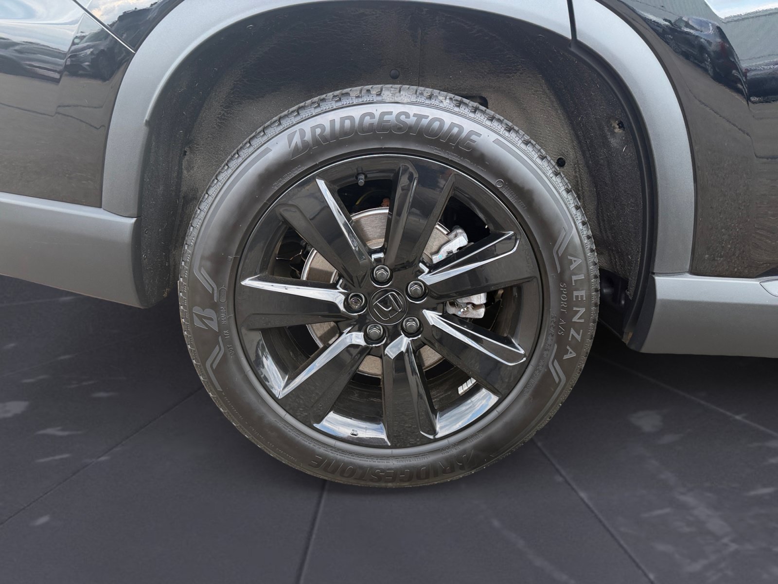 2025 Honda Pilot Black Edition - Photo 46