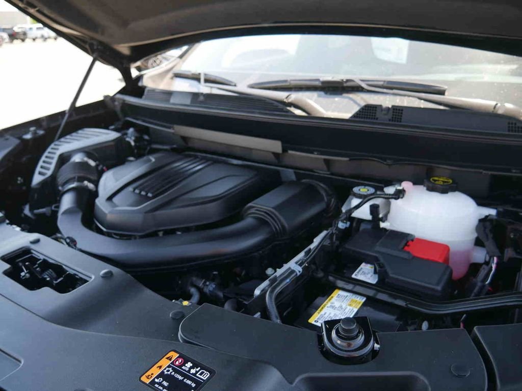 Used 2026  Chevrolet Z71 image 13