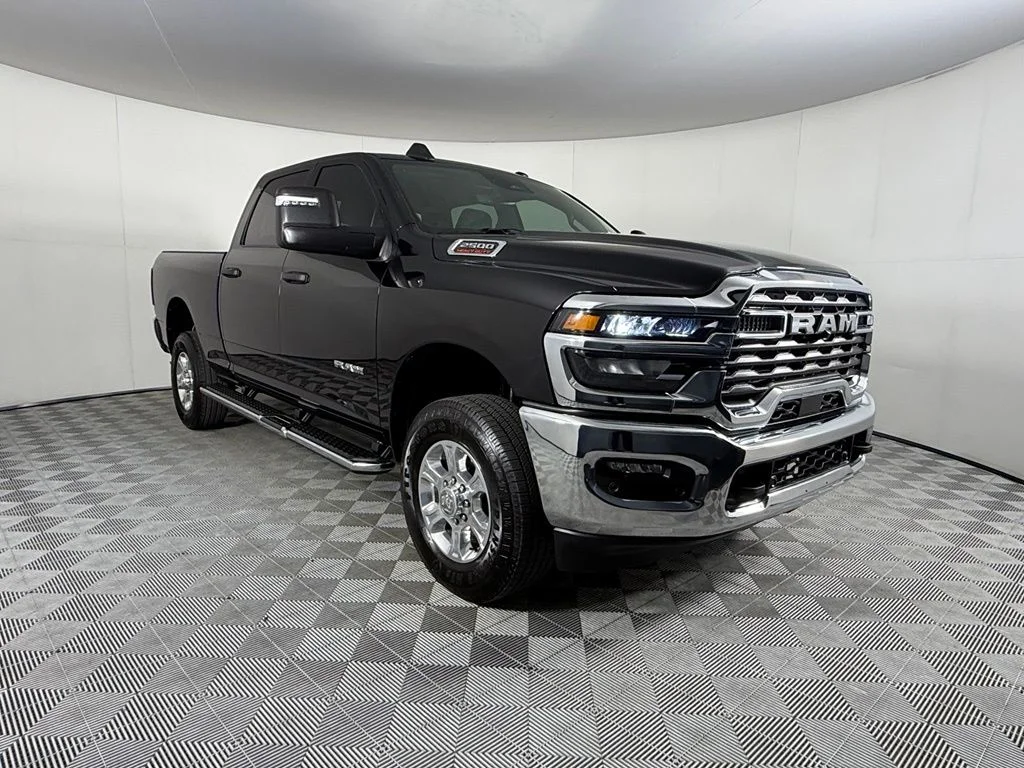 Certified Used 2026 Black Ram Big Horn image 5