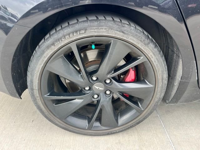 Used 2023 Black Genesis 3.3T image 9