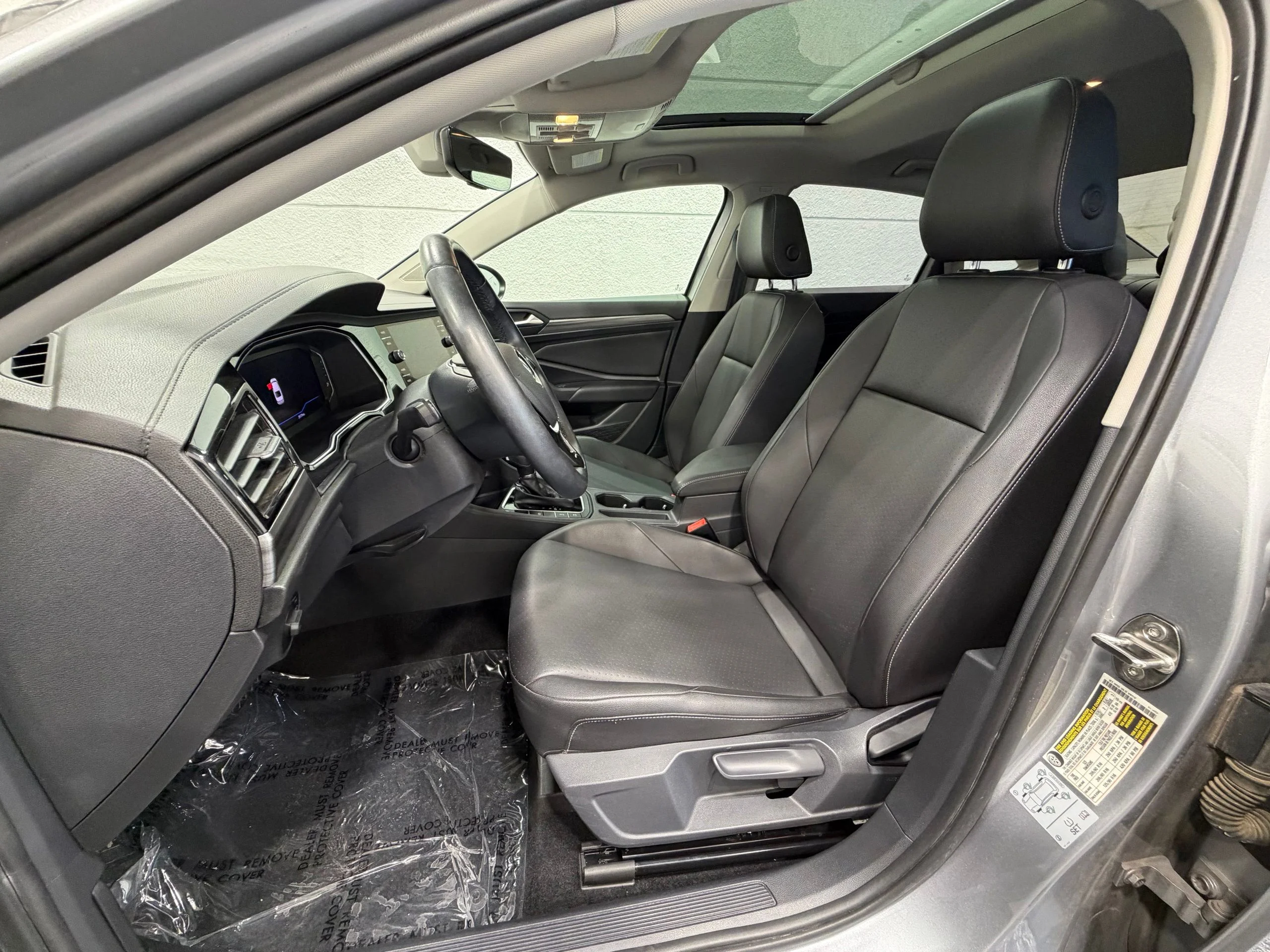 Used 2019 Silver Volkswagen SEL image 20