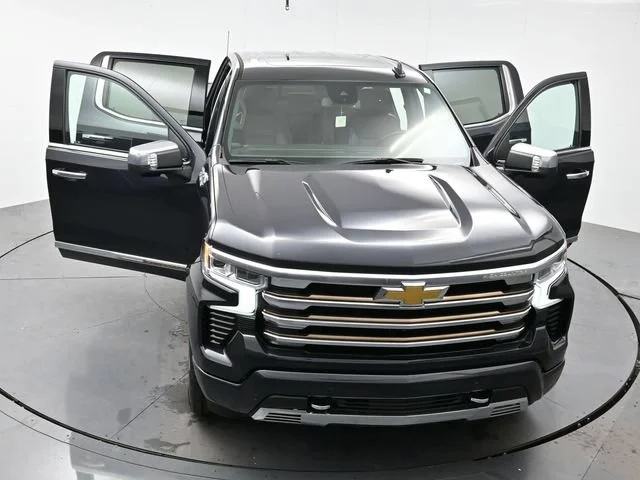 Used 2022 Dark Ash Metallic Chevrolet High Country image 44