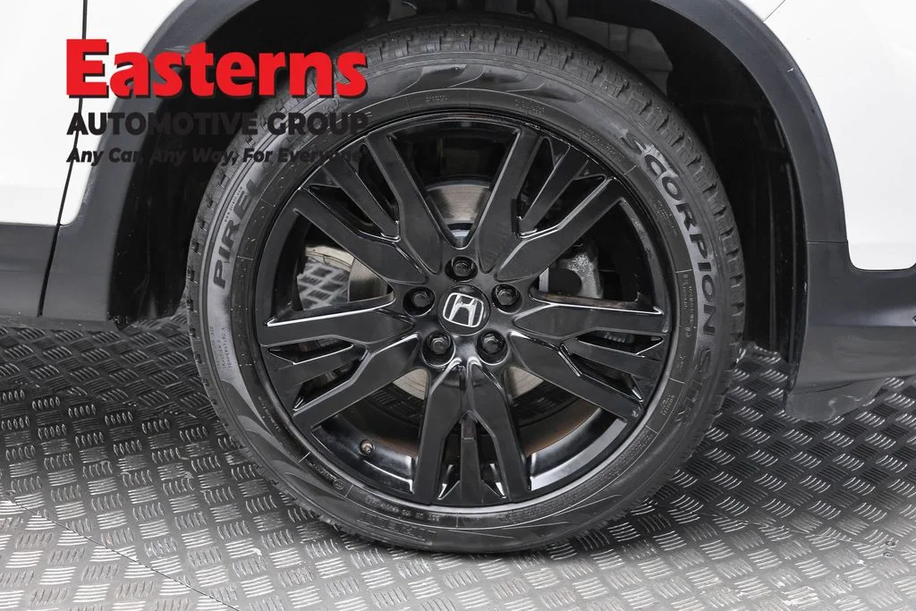 Used 2022 White Honda Special Edition image 32