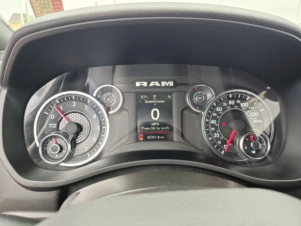 Used 2024 White Ram Big Horn image 25