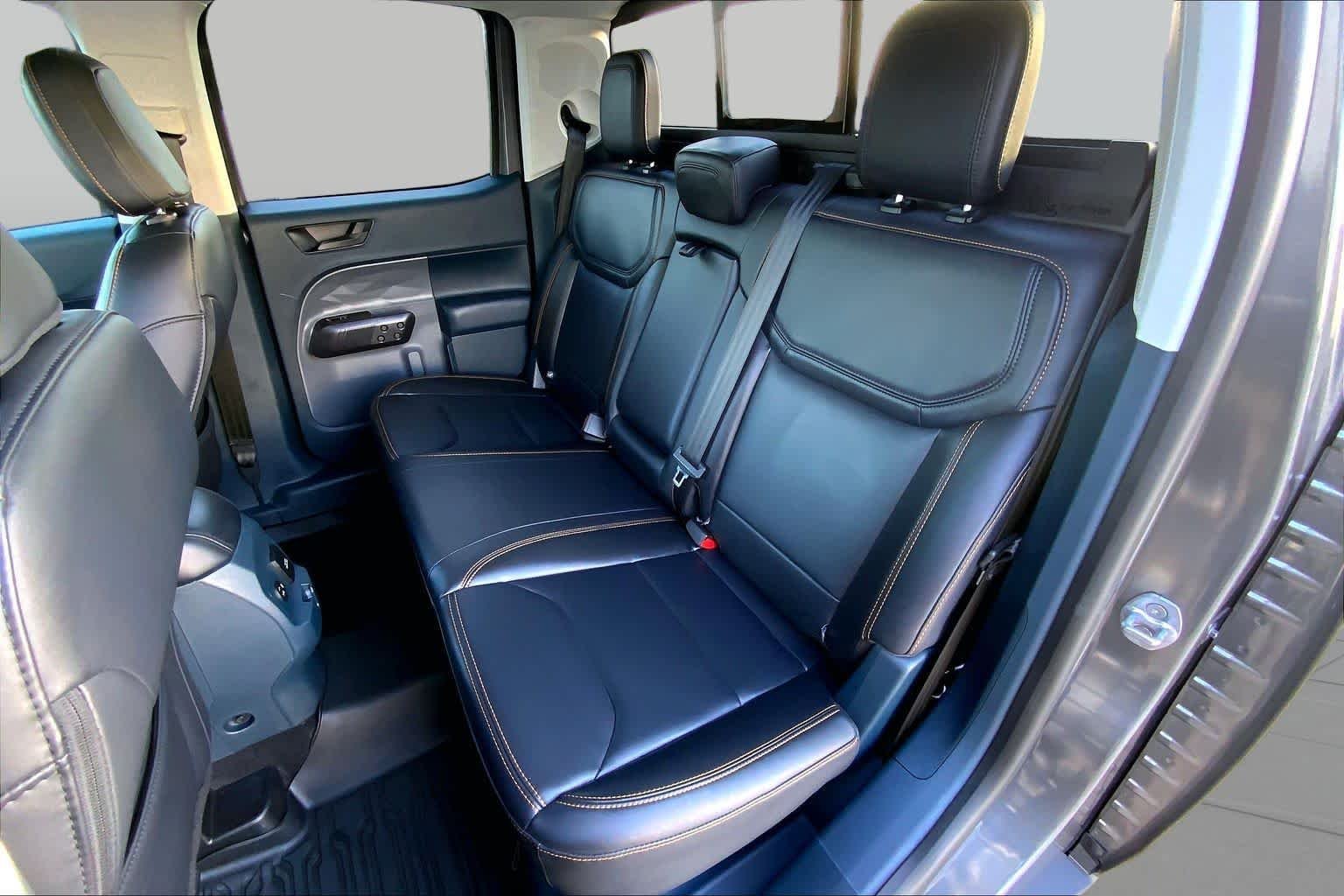 Used 2024 Carbonized Gray Metallic Ford LARIAT Advanced image 21