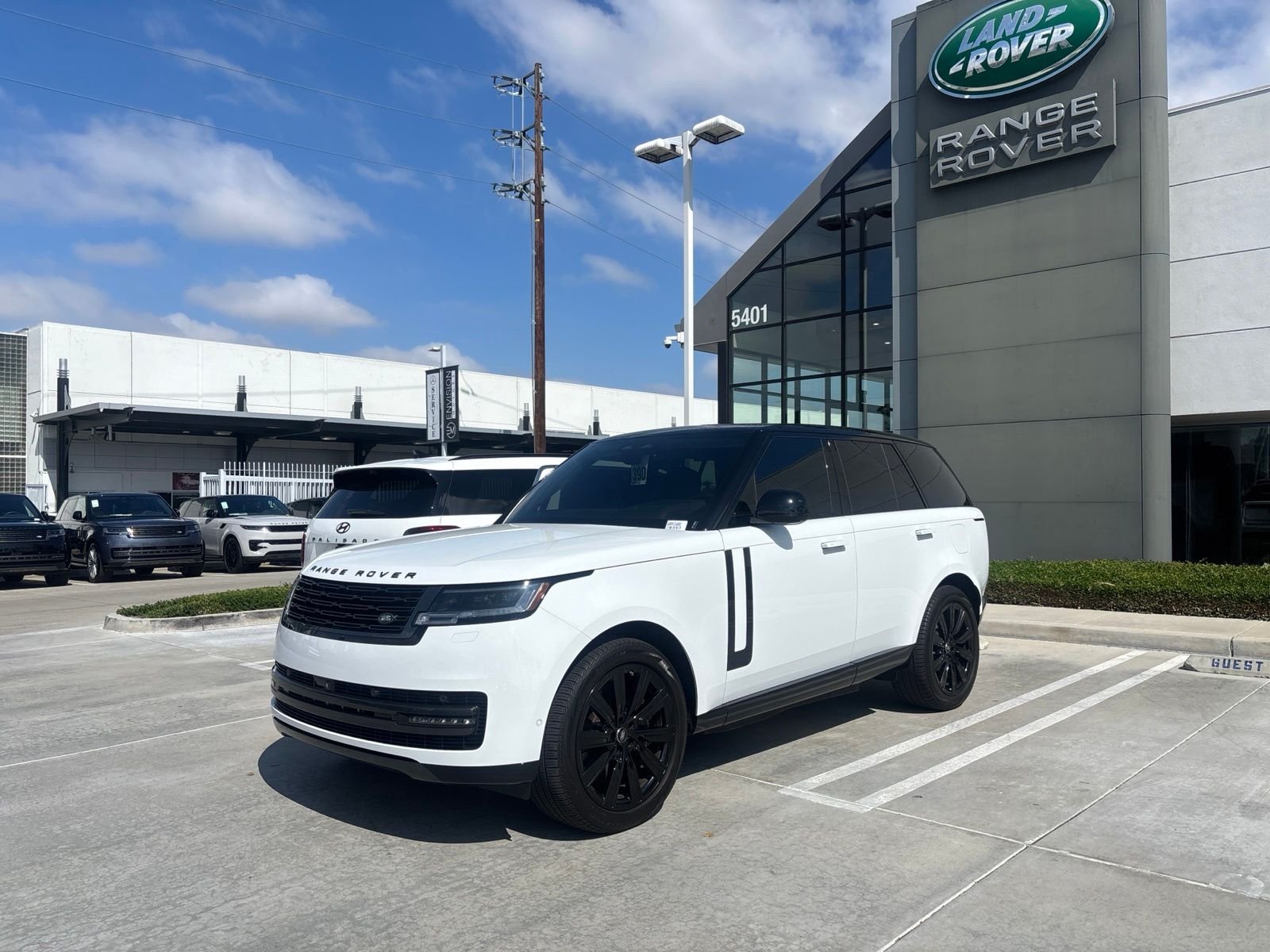 2025 Land Rover Range Rover Plug-In Hybrid