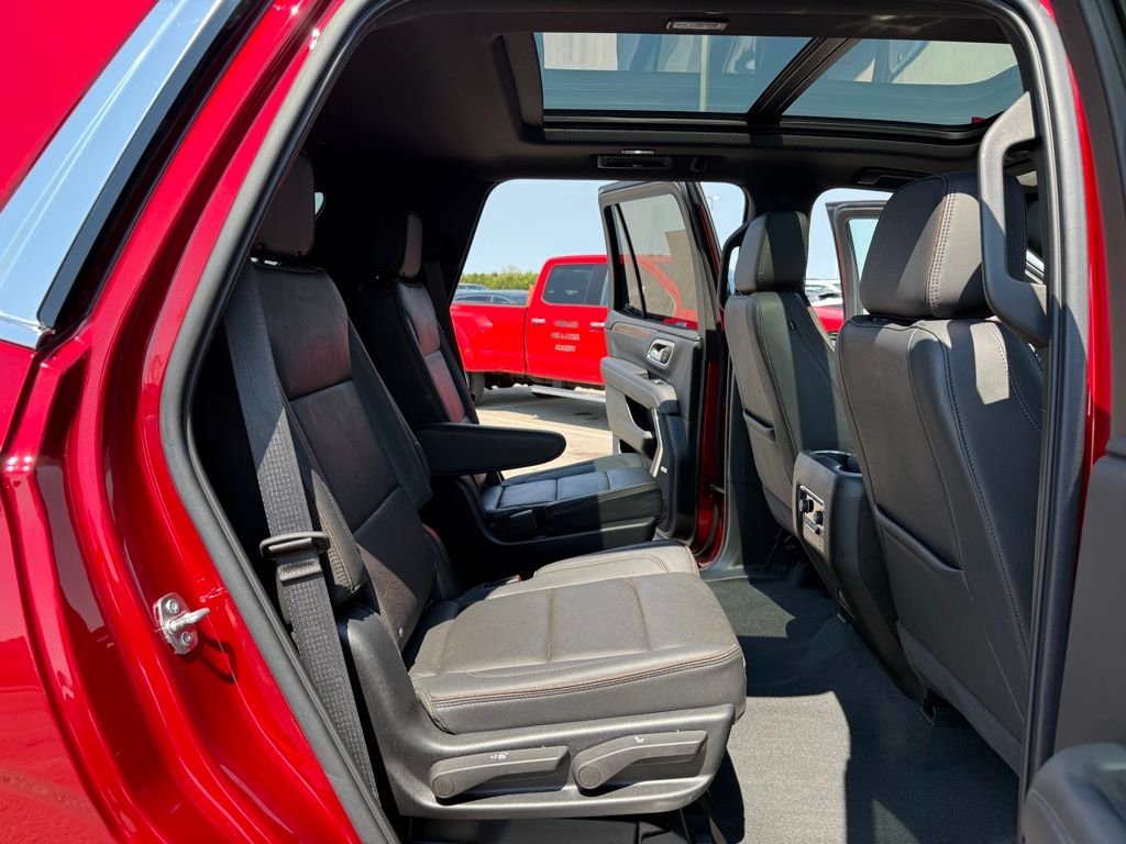 Used 2022 Red Chevrolet High Country image 20