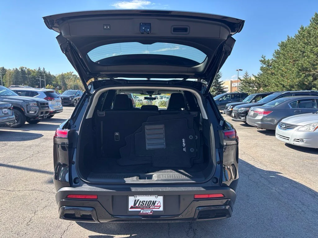 Used 2024 Black INFINITI PURE image 7