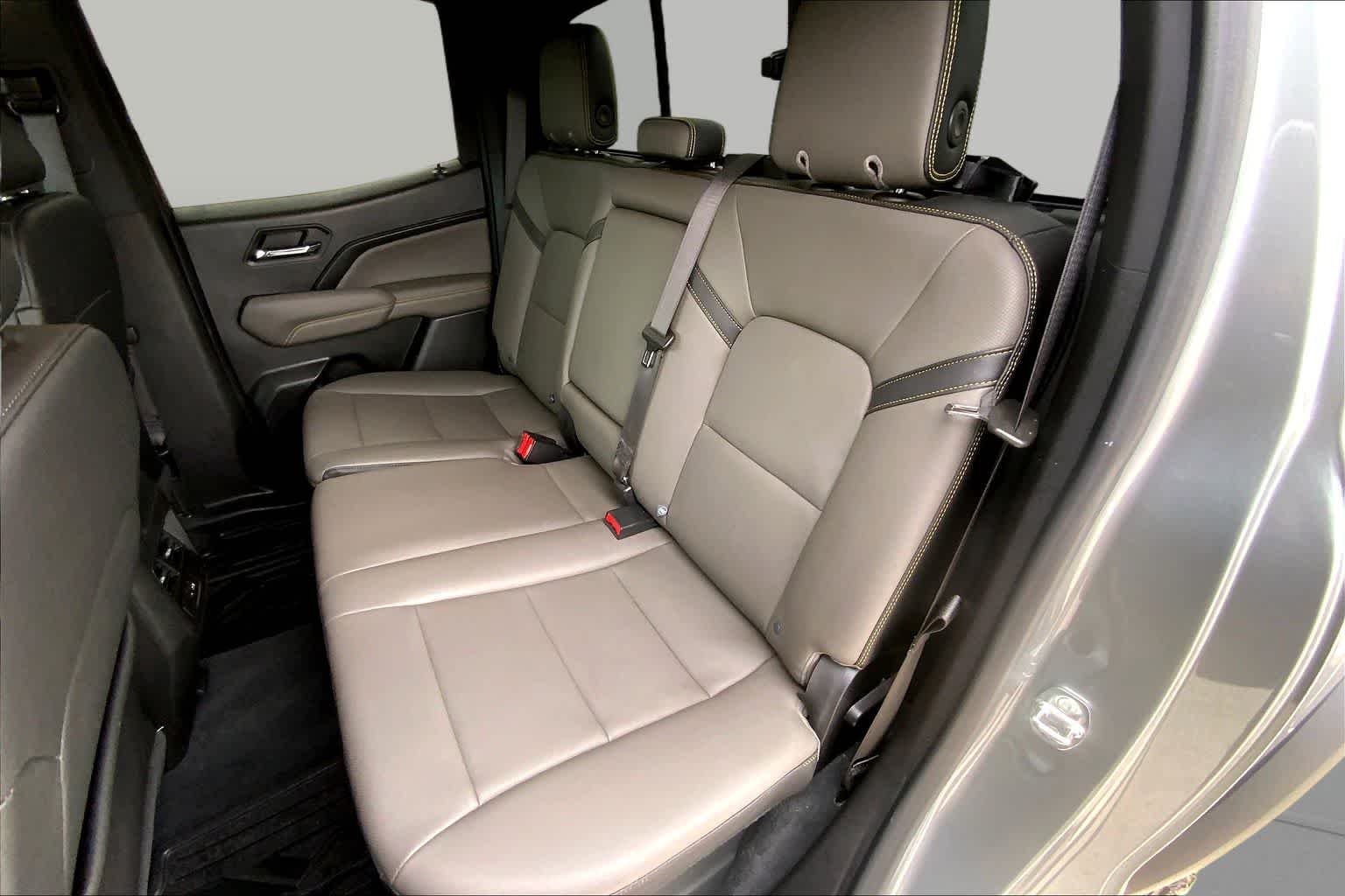 2023 Chevrolet Colorado ZR2 - Photo 20