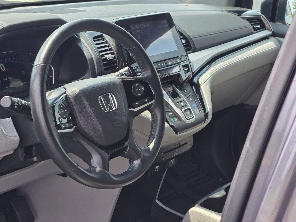 Certified Used 2024 Modern Steel Metallic Honda Touring image 25