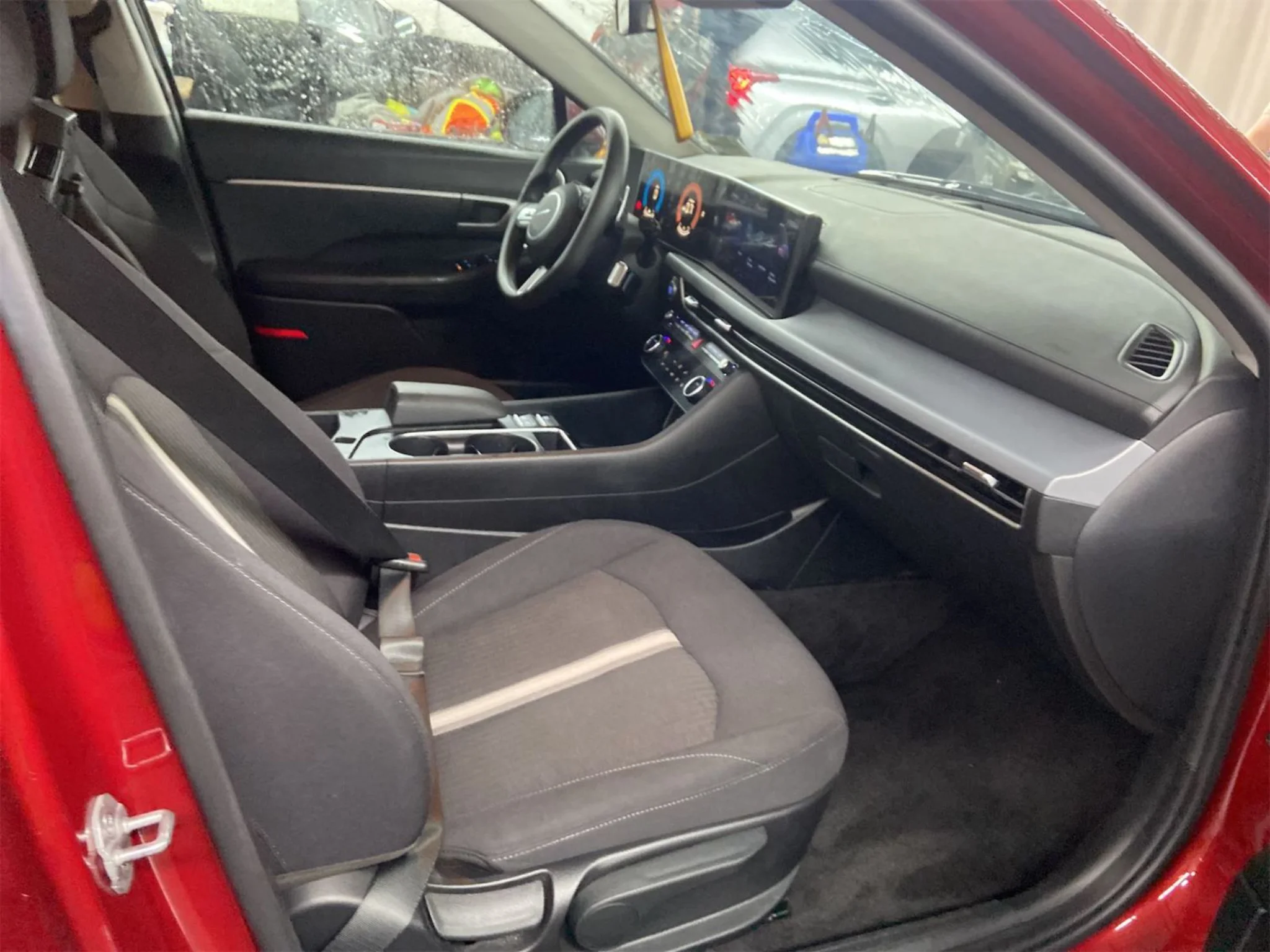 Used 2025 Ultimate red Hyundai SEL image 8
