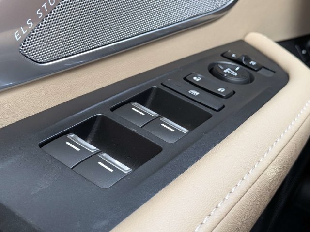 Certified Used 2024 Platinum White Pearl Acura Technology Package image 28