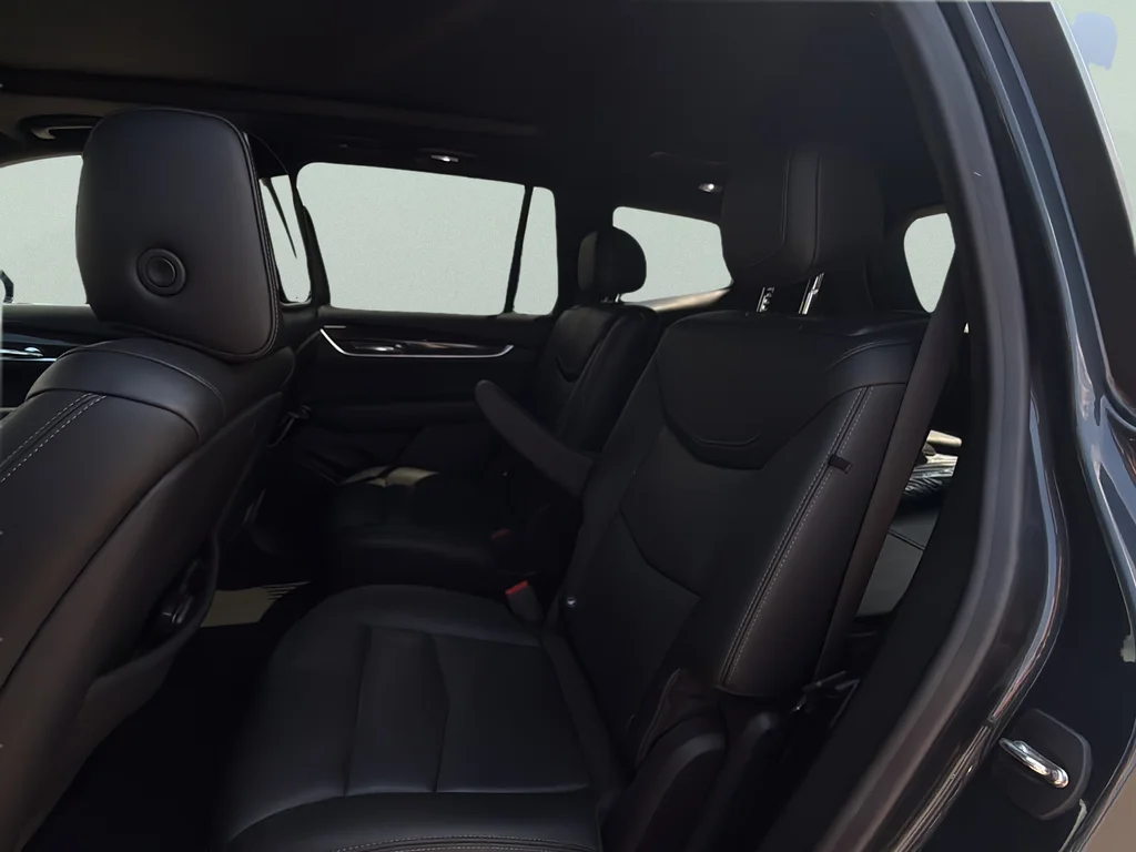 Used 2021 Shadow Metallic Cadillac Sport image 27