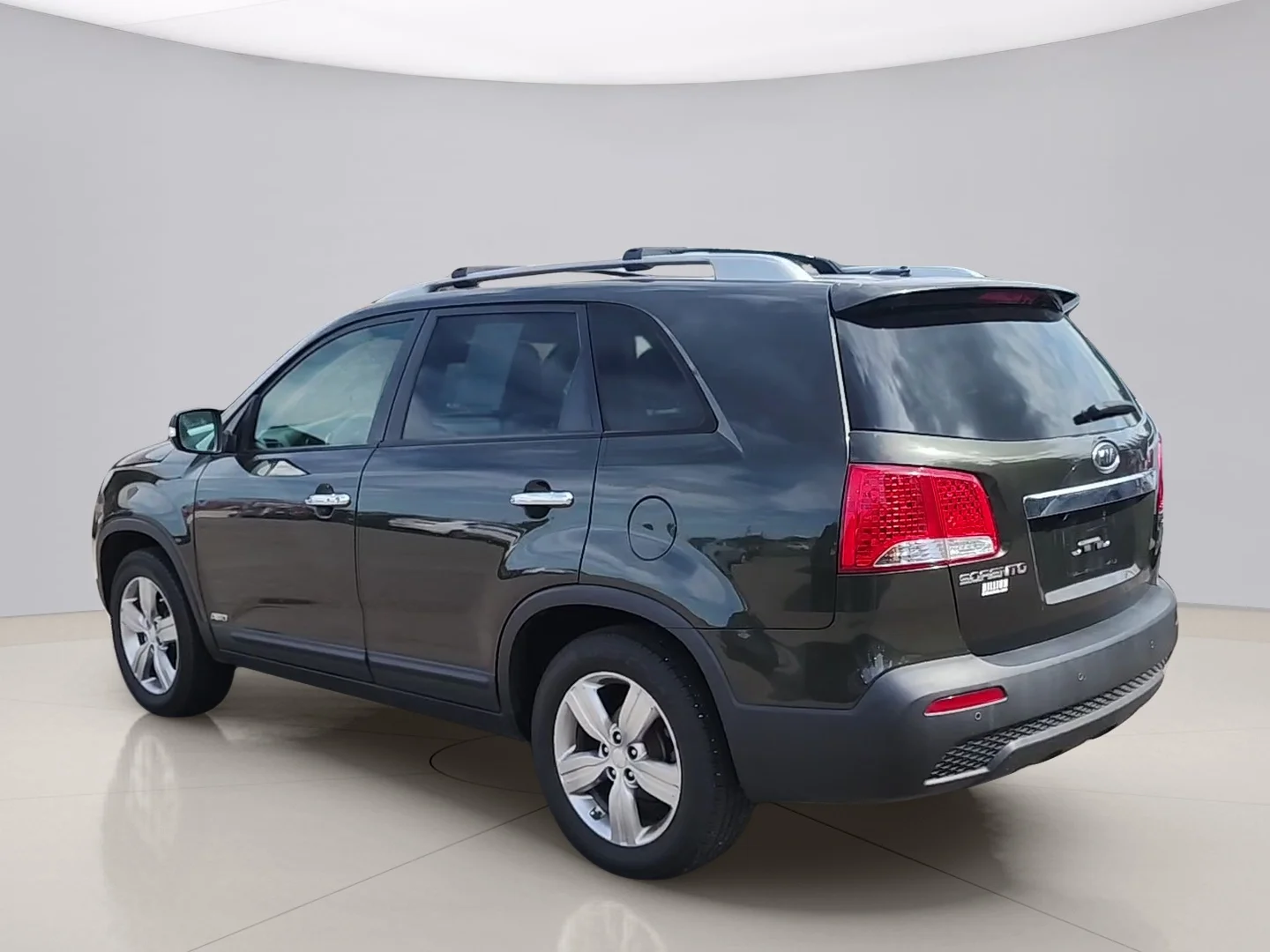 Used 2012 Black Kia EX image 3