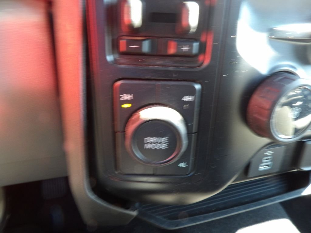 Used 2024 Oxford White Ford XLT image 23