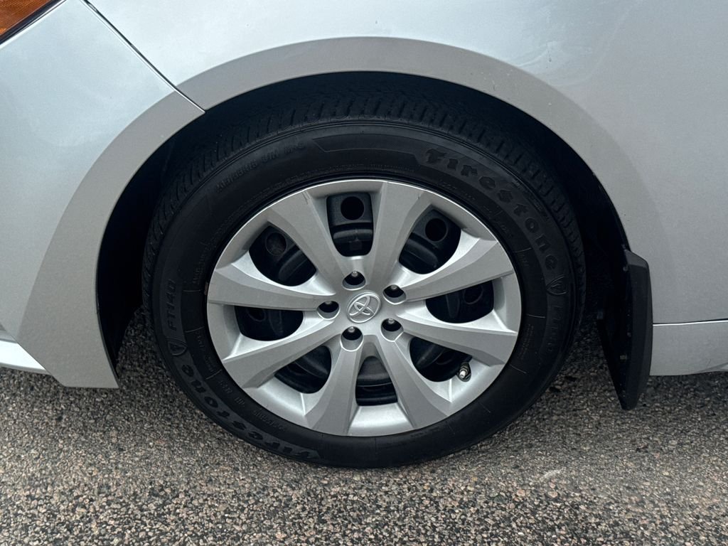 Used 2020 Silver Toyota LE image 39