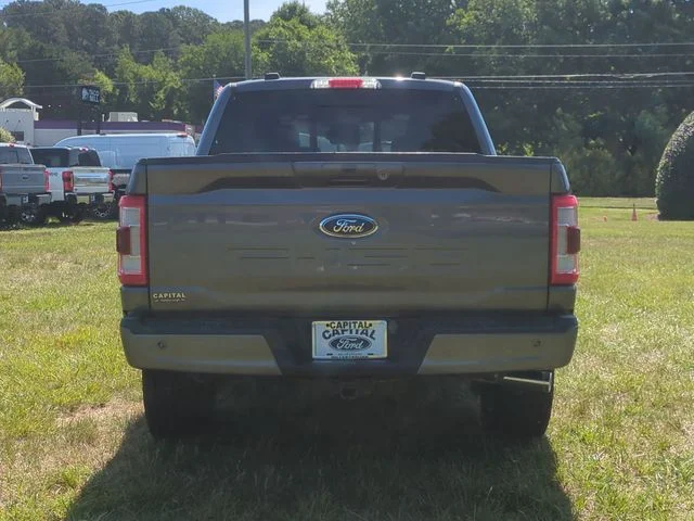 Used 2023 Gray Ford Lariat image 12