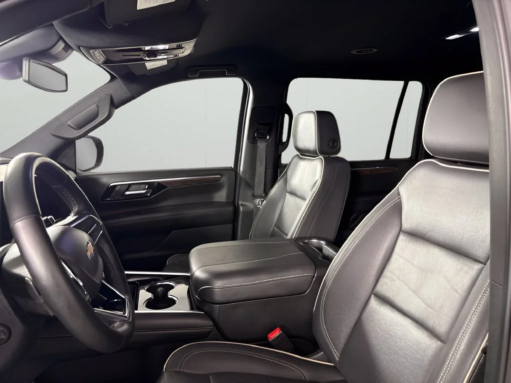 Used 2025 Dark Ash Metallic Chevrolet Premier image 31