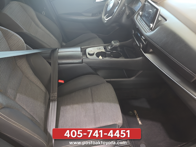 Used 2021 Gray Nissan SV image 29