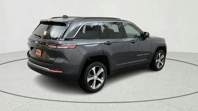 New 2026 Baltic Gray Metallic Clearcoat Jeep Limited image 9