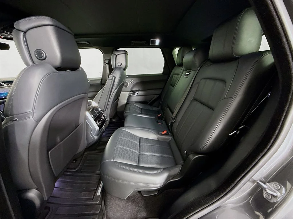 Used 2019 Ethereal Metallic Land Rover HSE Dynamic image 21