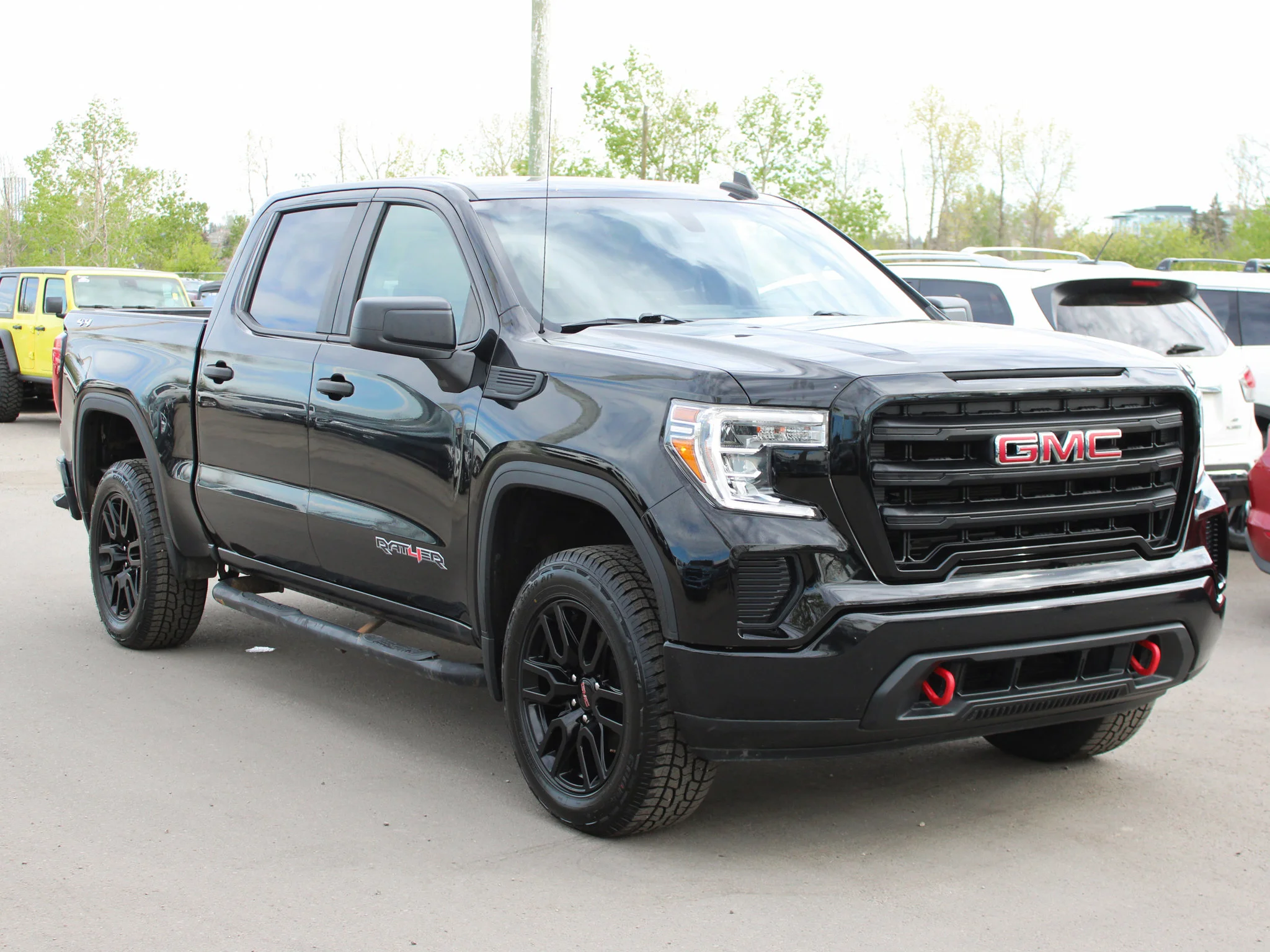 Certified Used 2020 Black GMC Base * No Accidents | 3M PPF | Bedliner | Apple CarPlay | Backup Camera | One Owner image 8
