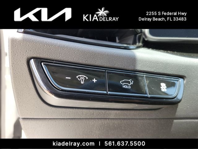 New 2026 Snow White Pearl Kia WIND image 26