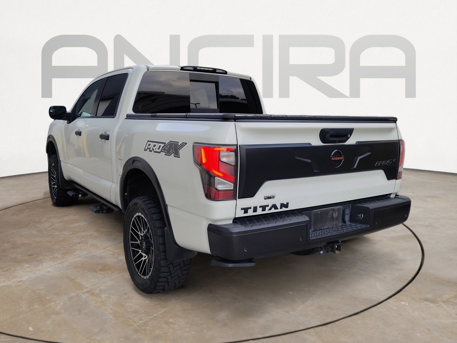 Used 2020 Glacier White Nissan PRO-4X image 4