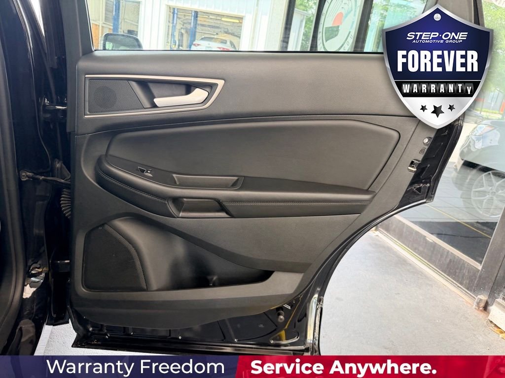 Used 2024 Black Ford SEL image 32