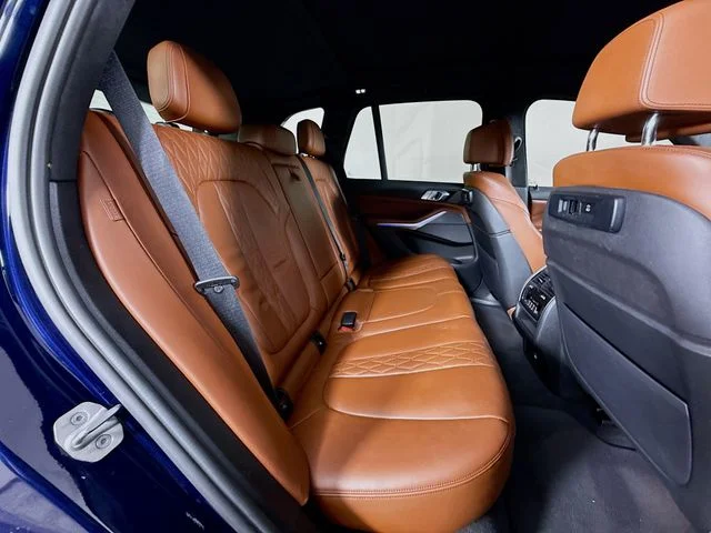 Used 2021 Blue BMW M50i image 29