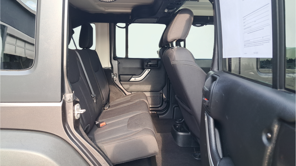 Used 2017 Gray Jeep Unlimited Rubicon image 11