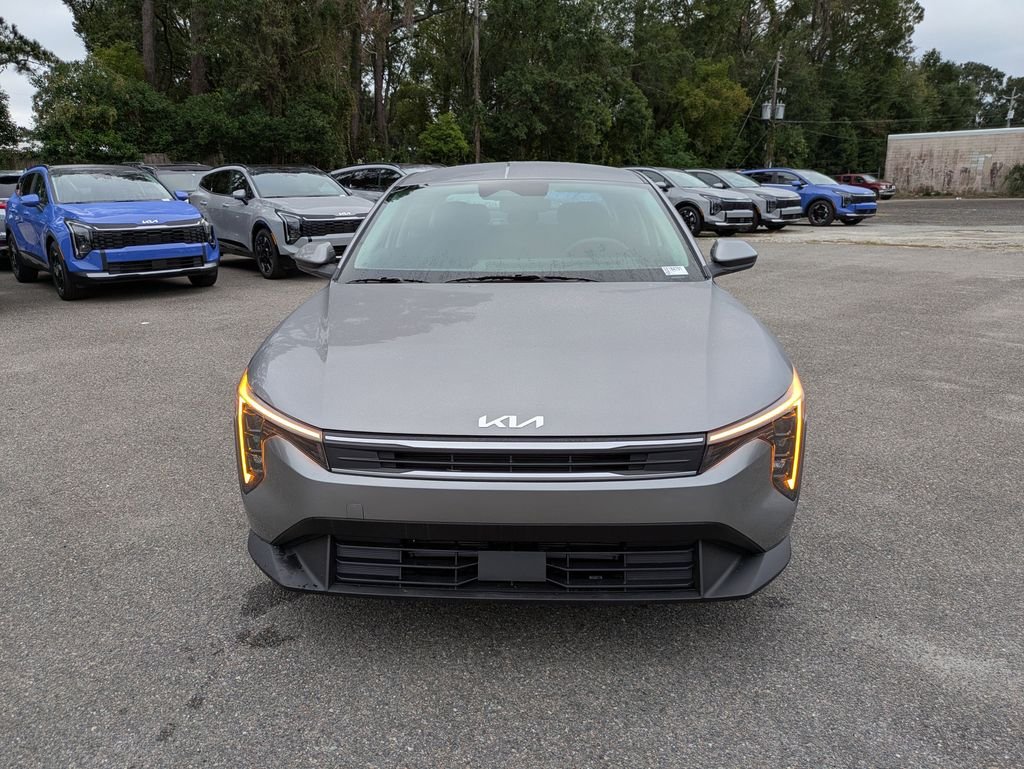 New 2025 Steel Gray Kia LXS image 8