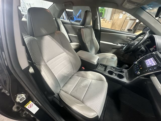 Used 2015 Gray Toyota SE image 32