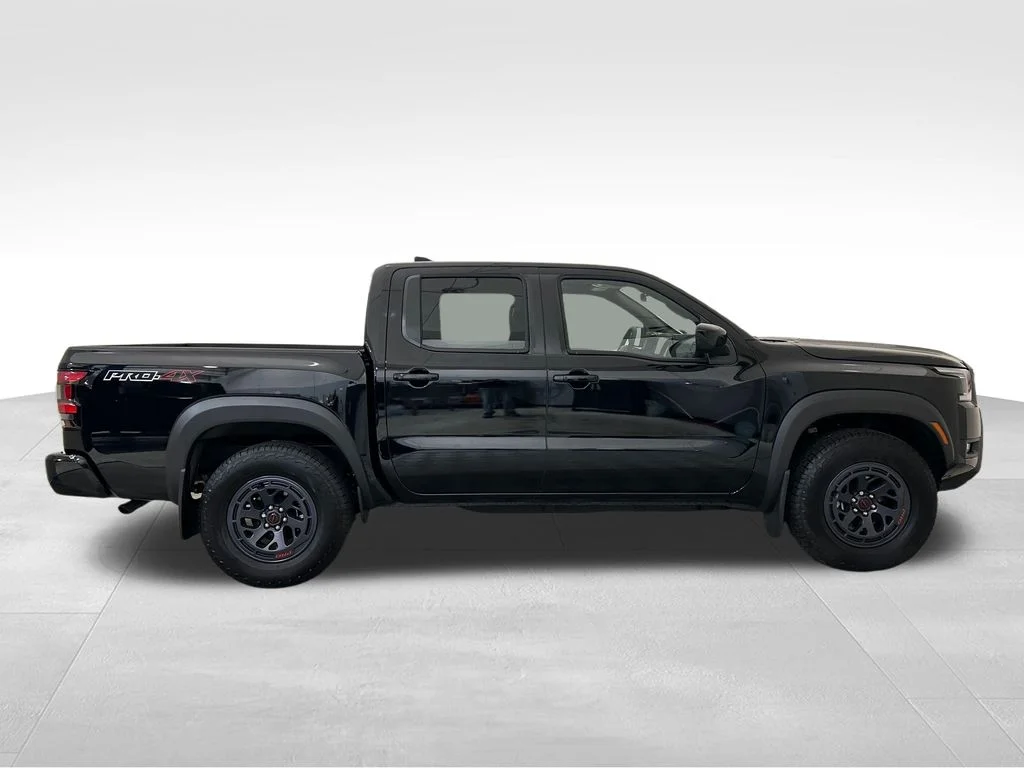 Used 2025 Black Nissan PRO-4X image 7