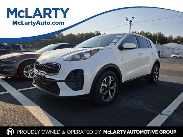 Used 2022 White Kia LX image 1