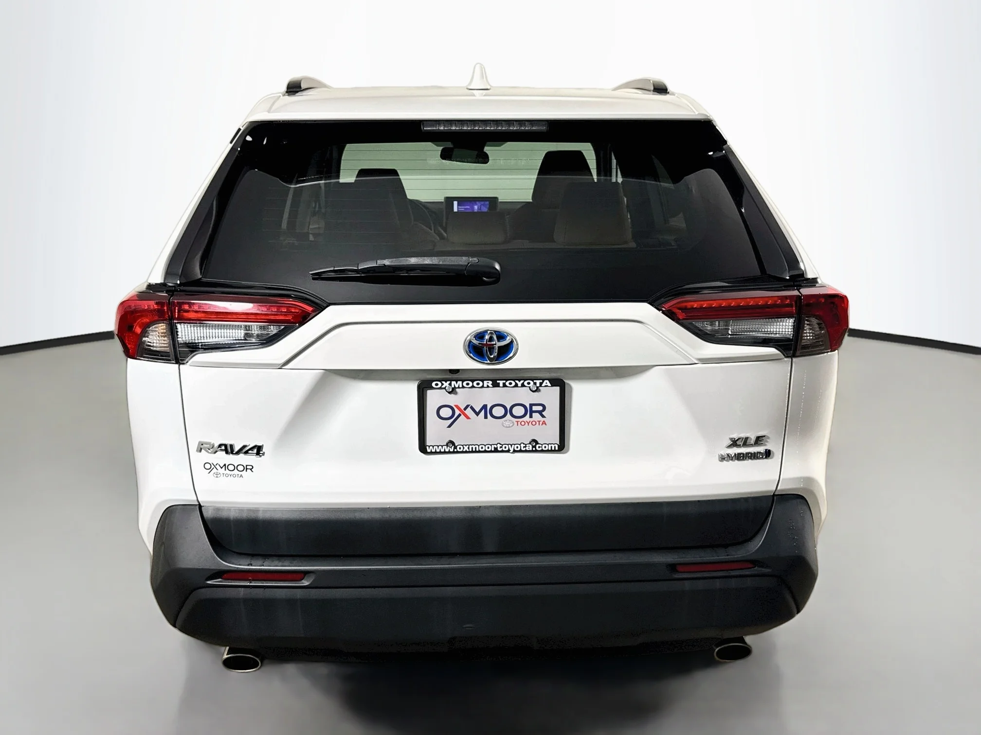 Certified Used 2023 Ice Cap Toyota Hybrid XLE image 6