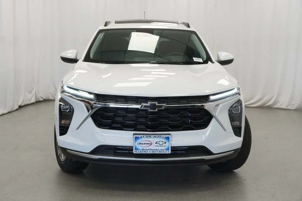 New 2026 Summit White Chevrolet LT image 34