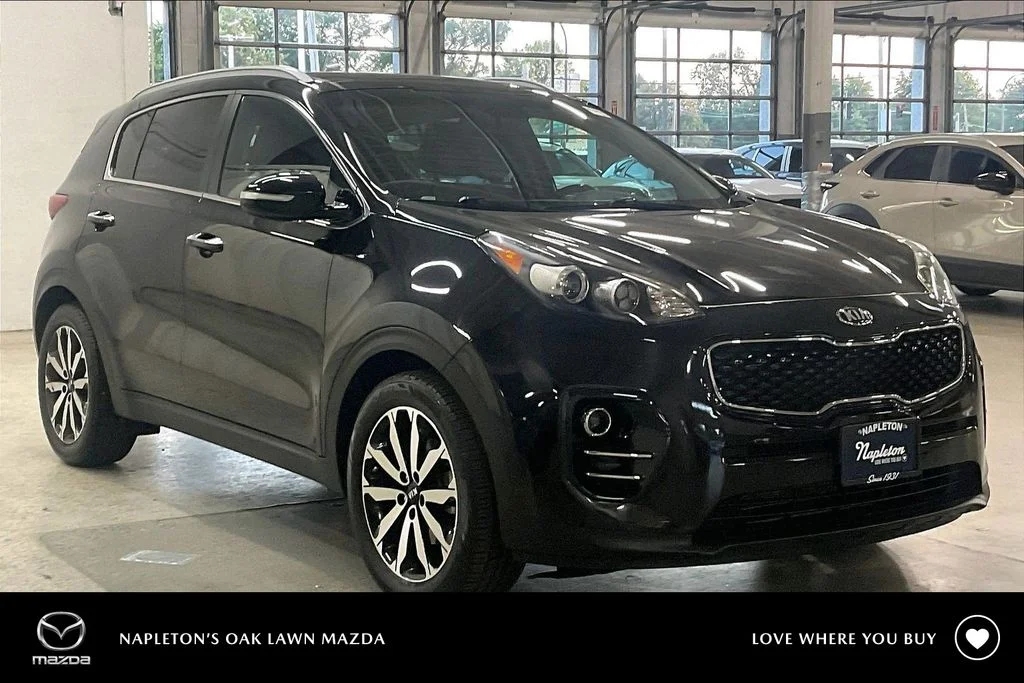 Used 2017 Red Kia EX image 1