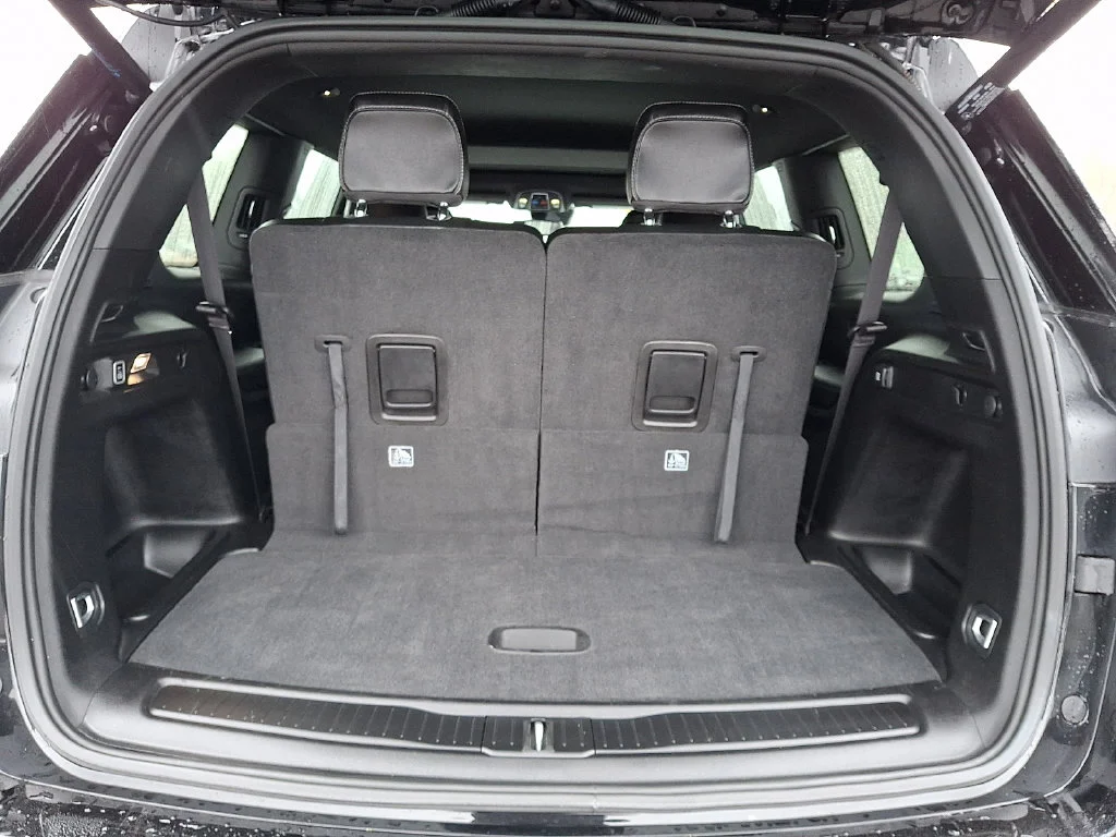 Used 2023 Black Jeep Altitude image 31