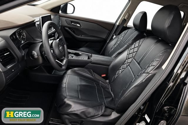 Used 2021 Super Black Nissan SV image 6