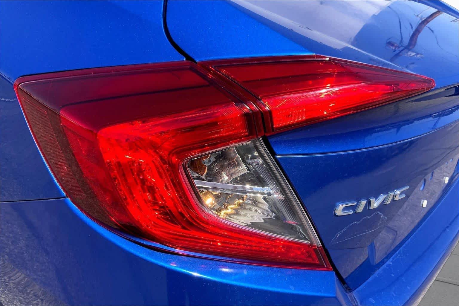 Used 2018 Crystal Black Pearl Honda EX image 26