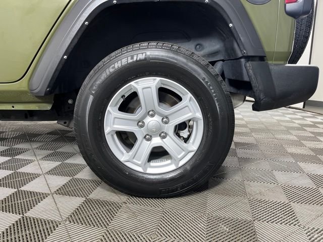 Used 2022 Green Jeep Unlimited Sport S image 9