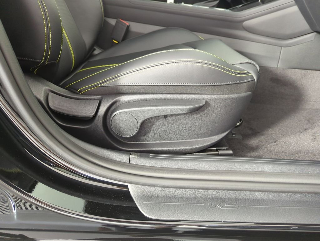 New 2026 Aurora Black Pearl Kia GT image 38