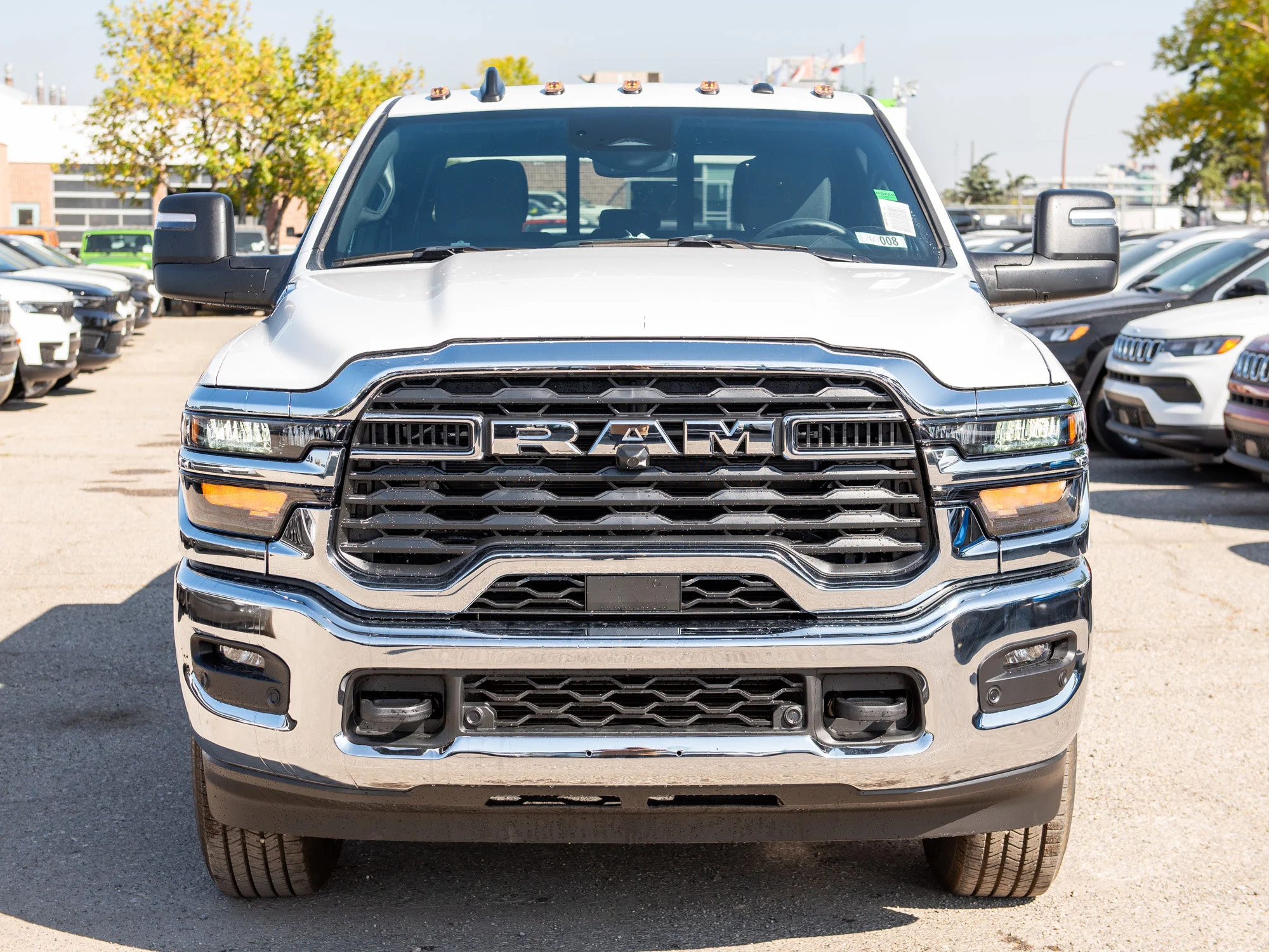 New 2026 White RAM Tradesman*, 12 Inch Screen, Apple CarPlay, 5th Wheel Prep image 9